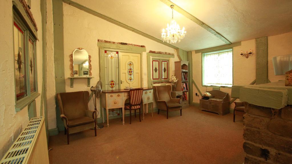 The Edge Accommodation Huddersfield Eksteriør bilde